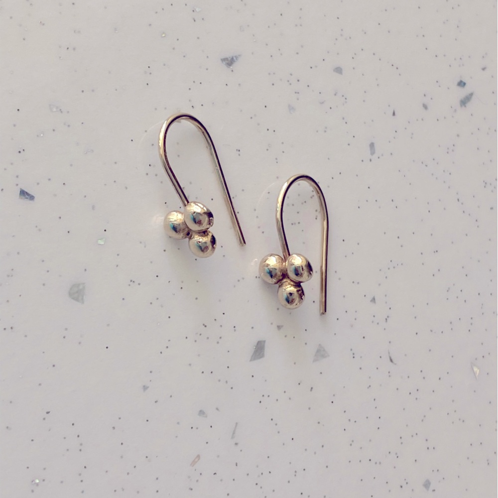 Etsy Efrat dot 14k white gold earrings,bat mitzvah gift, gold drop earrings - Picture 2 of 7